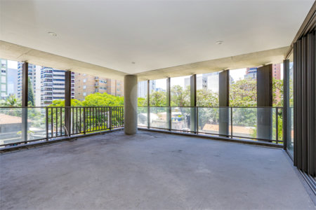 Apartamento à venda com 3 suítes em Itaim Bibi, São Paulo, SP