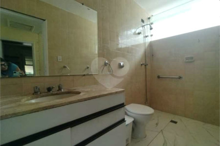 Sobrado à venda com 3 quartos, sendo 1 suíte,  em Brooklin Paulista, São Paulo, SP
