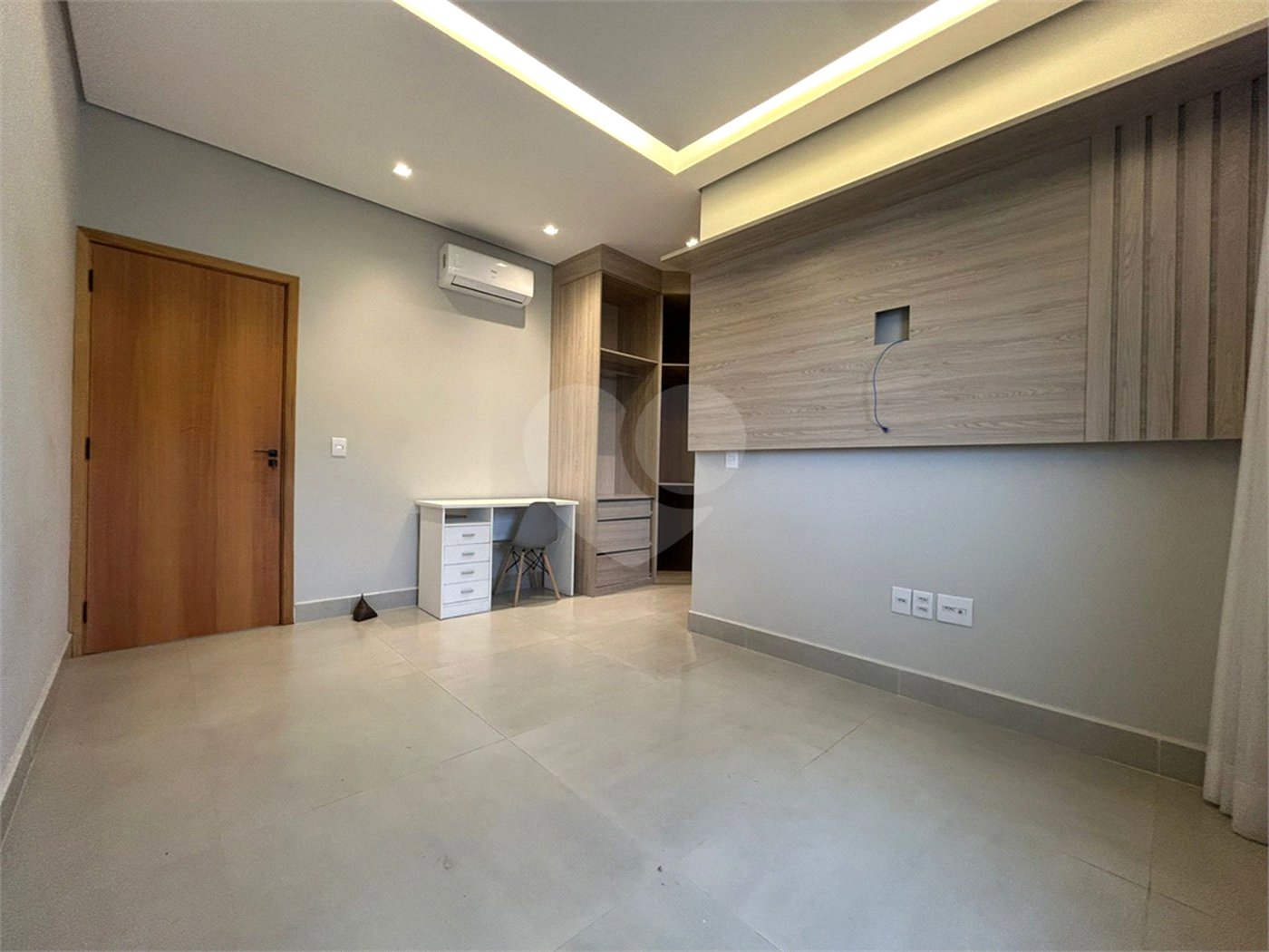 Casa à venda com 3 suítes no condomínio Lago da Boa Vista, Sorocaba - SP