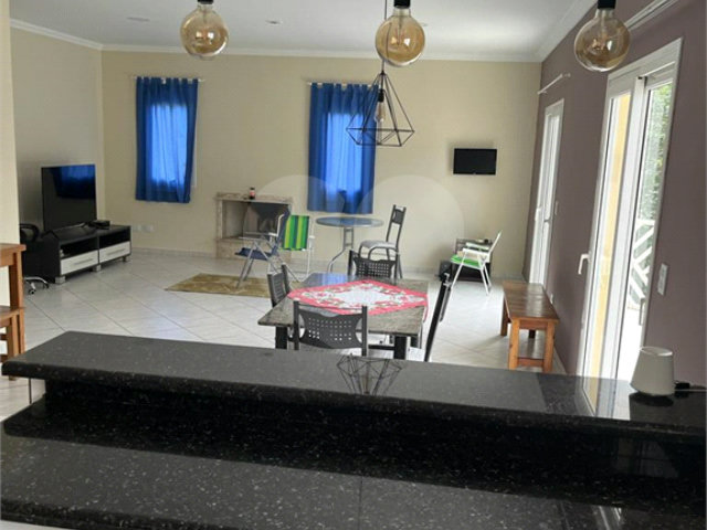 Casa à venda com 4 quartos, sendo 1 suíte,  no condomínio Estancia da Serra / Residencial Nova Mairipora, Mairiporã - SP