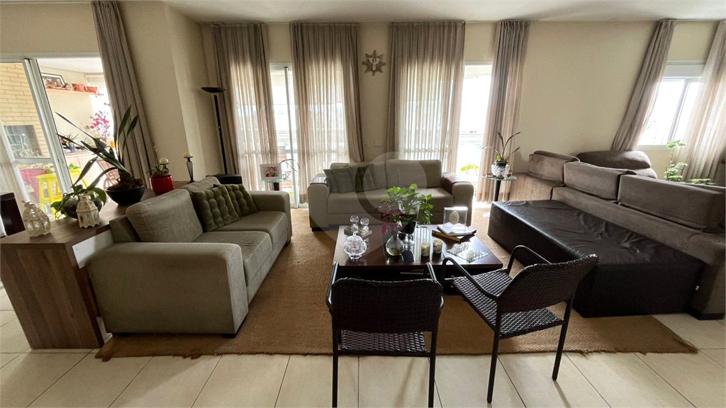 Apartamento à venda com 4 quartos, sendo 3 suítes, em Vila Andrade, São Paulo, SP