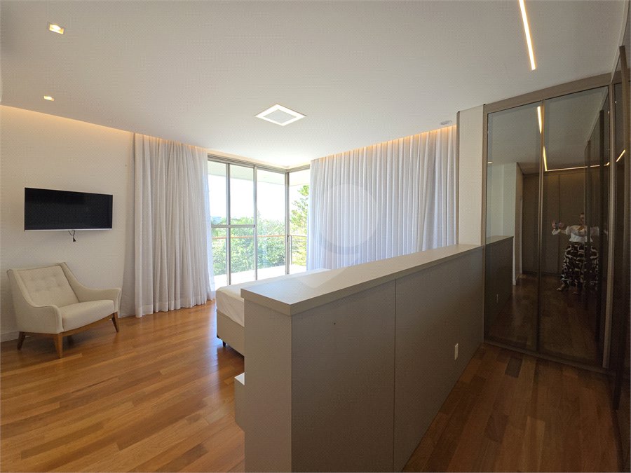 Casa à venda com 4 suítes no condomínio Fazenda Imperial, Sorocaba - SP
