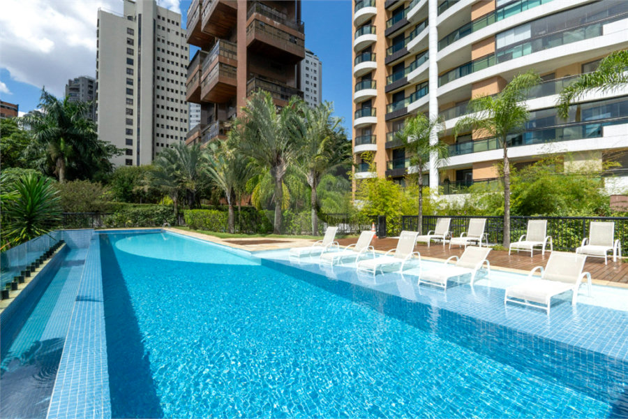 Apartamento à venda com 3 suítes em Morumbi, São Paulo, SP