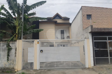 Sobrado à venda com 2 quartos, sendo 1 suíte,  em Vila Amorim, Suzano, SP