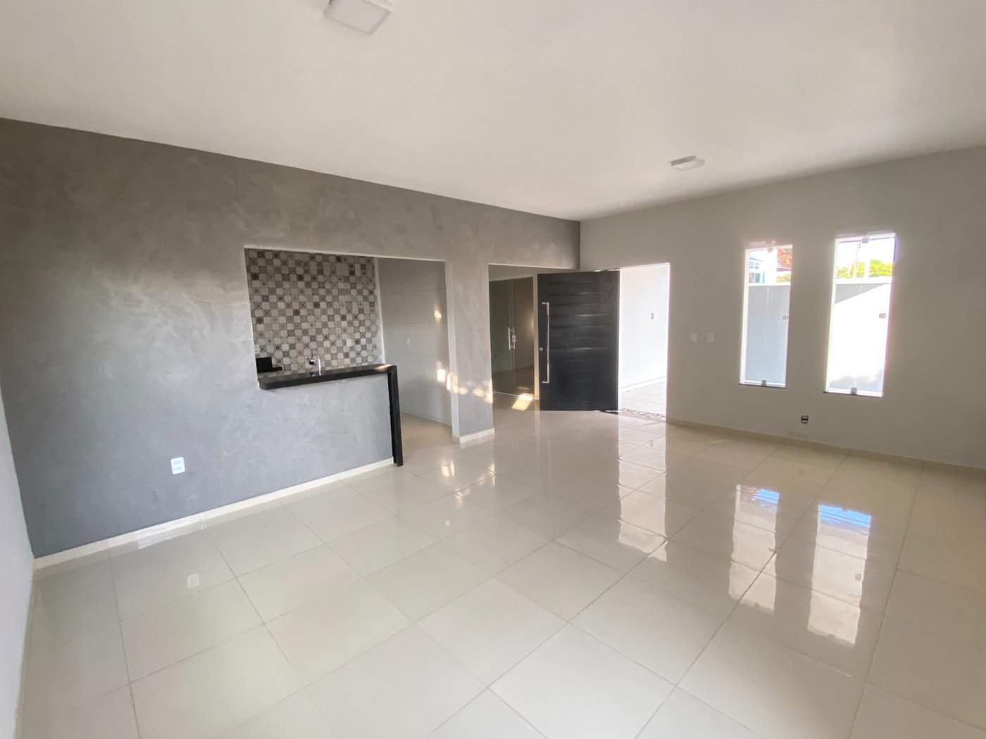 Casa à venda com 3 quartos, sendo 2 suítes, no condomínio PORTO LAGOA, Aquiraz - CE
