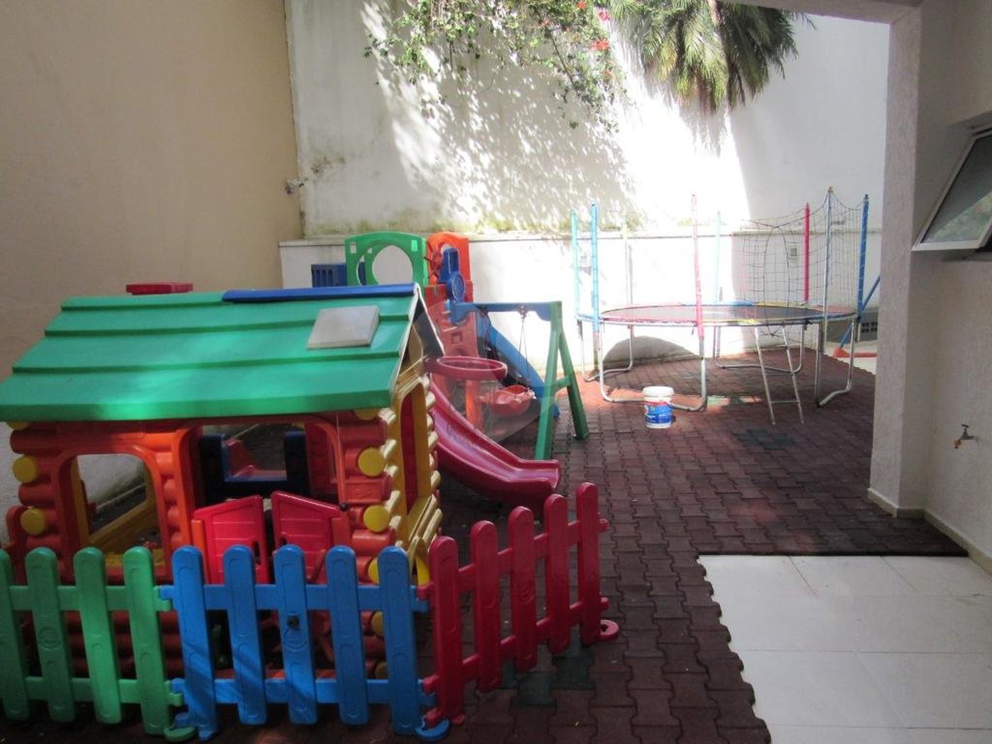 Apartamento à venda com 3 suítes em Real Parque, São Paulo, SP
