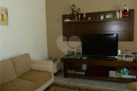 Casa à venda com 3 quartos, sendo 1 suíte, no condomínio Vivenda das Vinhas, Vinhedo - SP