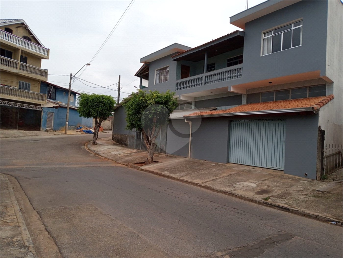 Sobrado à venda com 5 quartos em Jardim Itapuã, Sorocaba, SP