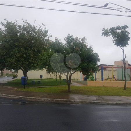Excelente lote para venda.