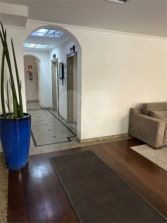 locação dois dormitorios Moema Pássaros