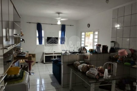 Chácara à venda com 4 quartos, sendo 1 suíte,  em Chácara Leila, São Carlos, SP