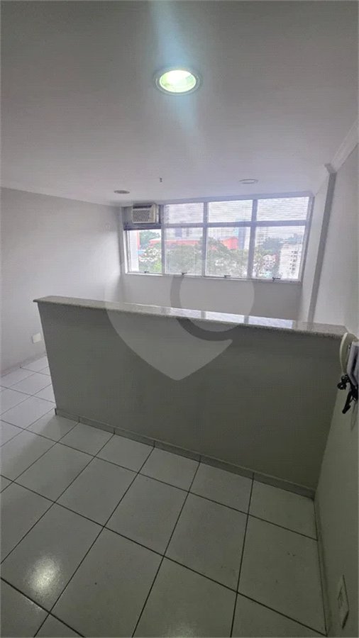Sala Comercial 30 m² Próximo ao Metrô Conceição.