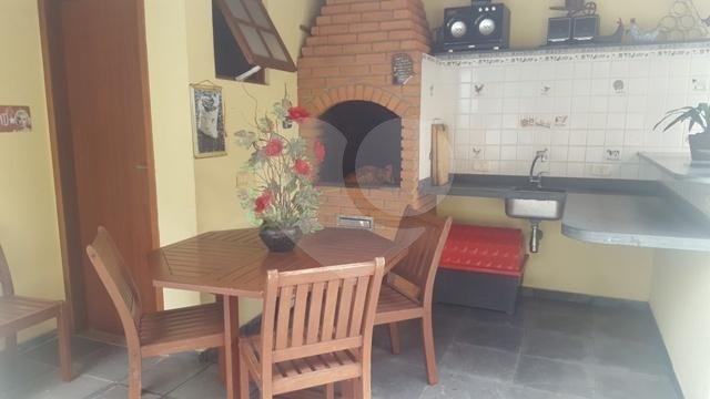 Sobrado à venda com 5 quartos, sendo 1 suíte, em Jardim Virginia Bianca, São Paulo, SP
