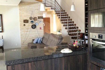 Casa à venda com 5 quartos, sendo 2 suítes, no condomínio Terras de Santa Izabel, Salto - SP