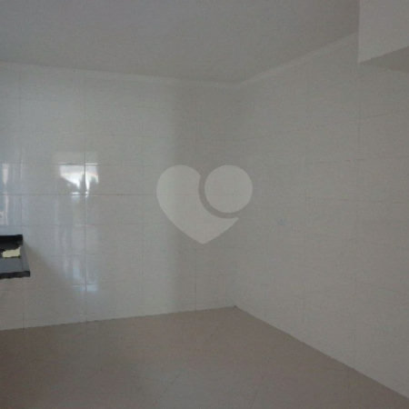 Sobrado à venda com 3 quartos, sendo 1 suíte, em Vila Vitório Mazzei, São Paulo, SP
