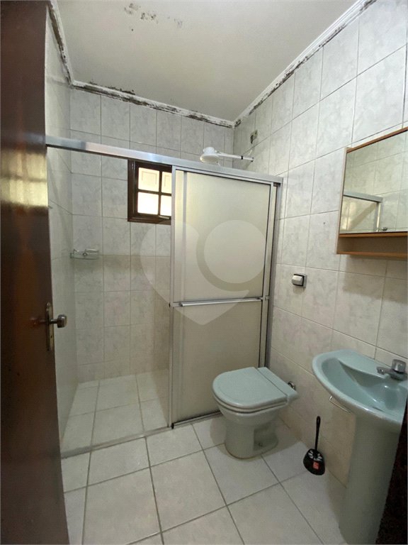 Sobrado à venda com 3 quartos, sendo 1 suíte, em Vila dos Remédios, São Paulo, SP