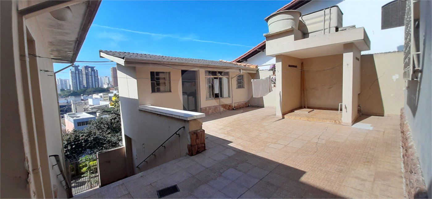 Sobrado à venda com 3 quartos, sendo 1 suíte,  no Centro, São Bernardo do Campo, SP