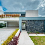 Casa à venda com 4 suítes no condomínio Villa dos Pinheiros, Indaiatuba - SP