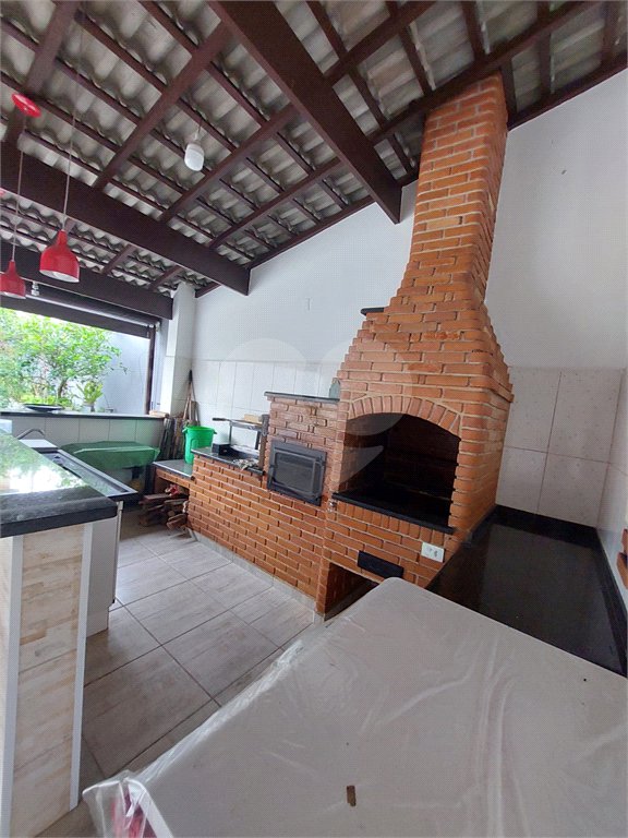 Casa à venda com 3 quartos, sendo 2 suítes, no Centro, Bom Jesus dos Perdões, SP