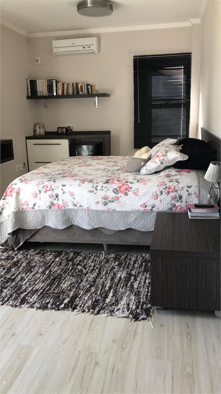 Casa à venda com 4 suítes no condomínio Aruã, Mogi das Cruzes - SP