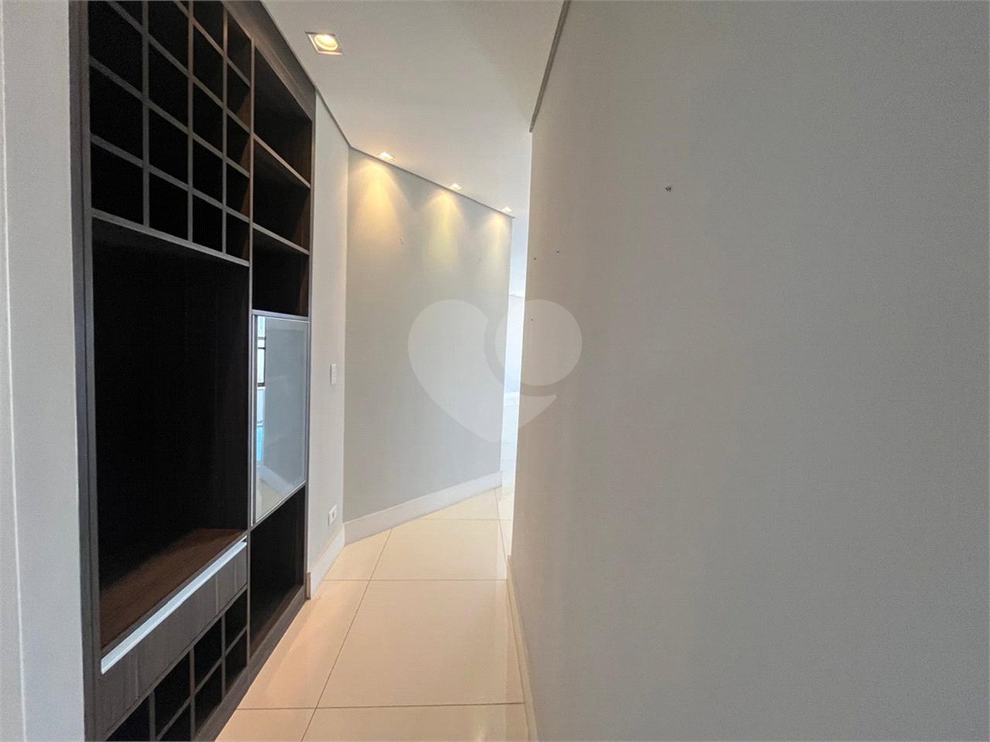 Apartamento à venda com 3 suítes no Centro, Sorocaba, SP