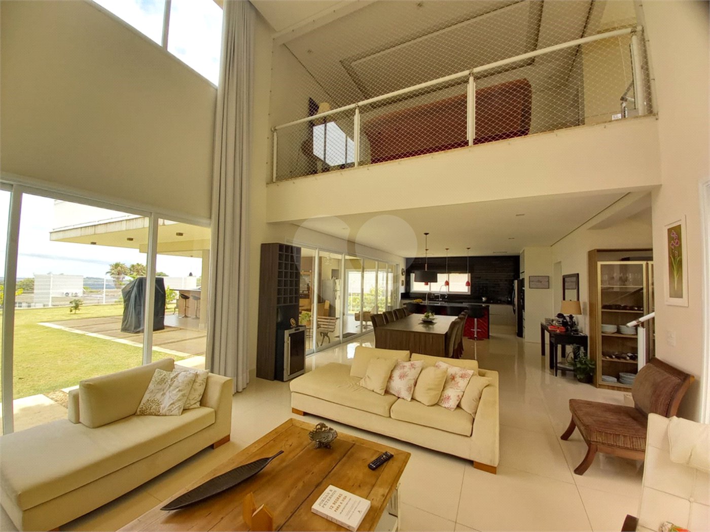 Casa à venda com 3 suítes no condomínio Alpes de Vinhedo, Vinhedo - SP