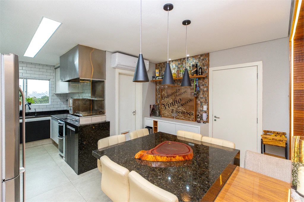 Apartamento à venda com 4 quartos, sendo 1 suíte, em Jardim Monte Kemel, São Paulo, SP