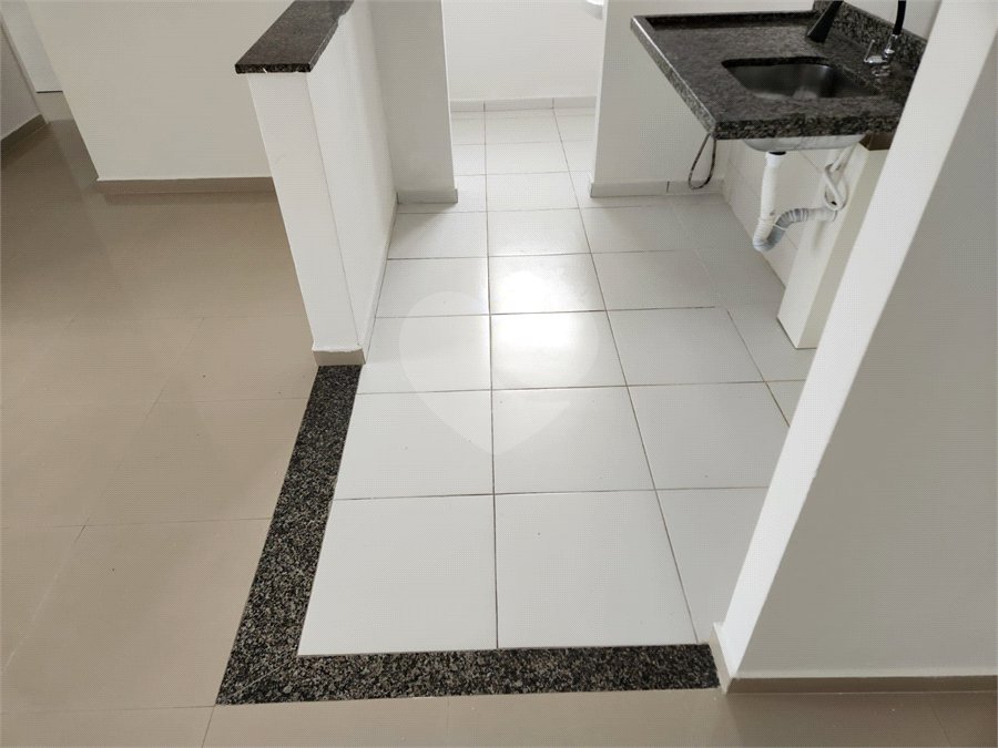 Apartamento para alugar com 2 quartos, sendo 1 suíte, em Villa DI Cesar, Mogi das Cruzes, SP