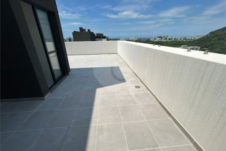 Cobertura à venda com 3 quartos, sendo 1 suíte, em Jacarepaguá, Rio de Janeiro, RJ