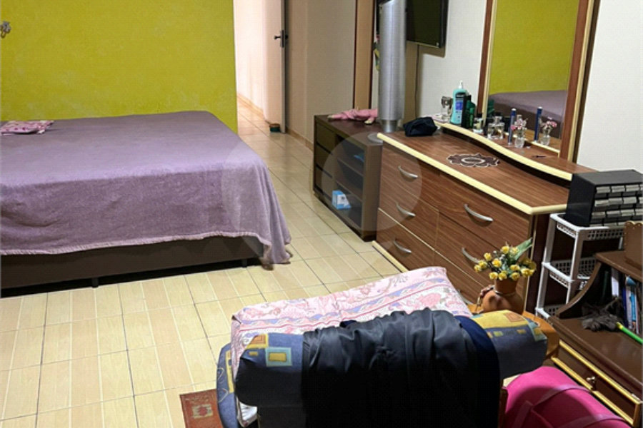 Sobrado à venda com 3 quartos, sendo 1 suíte, em Parque Edu Chaves, São Paulo, SP