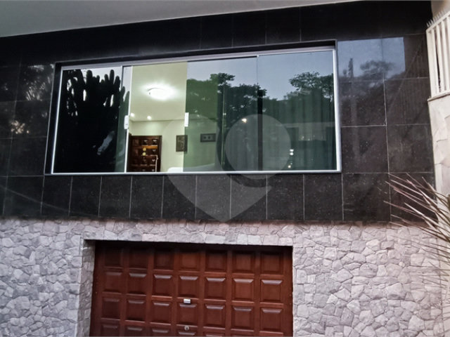 Sobrado à venda com 3 quartos, sendo 2 suítes,  em Santana, São Paulo, SP