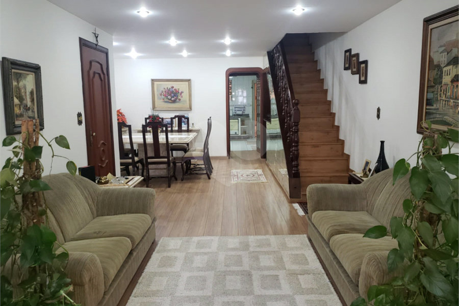 Sobrado à venda com 3 quartos, sendo 1 suíte,  em Vila Guilherme, São Paulo, SP