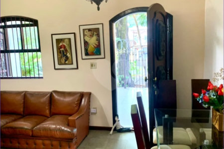Casa à venda com 4 quartos, sendo 1 suíte, em Grajaú, Rio de Janeiro, RJ