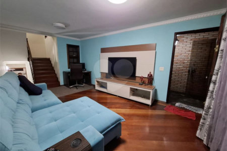 Sobrado à venda com 3 quartos, sendo 1 suíte, em Vila Maria Alta, São Paulo, SP