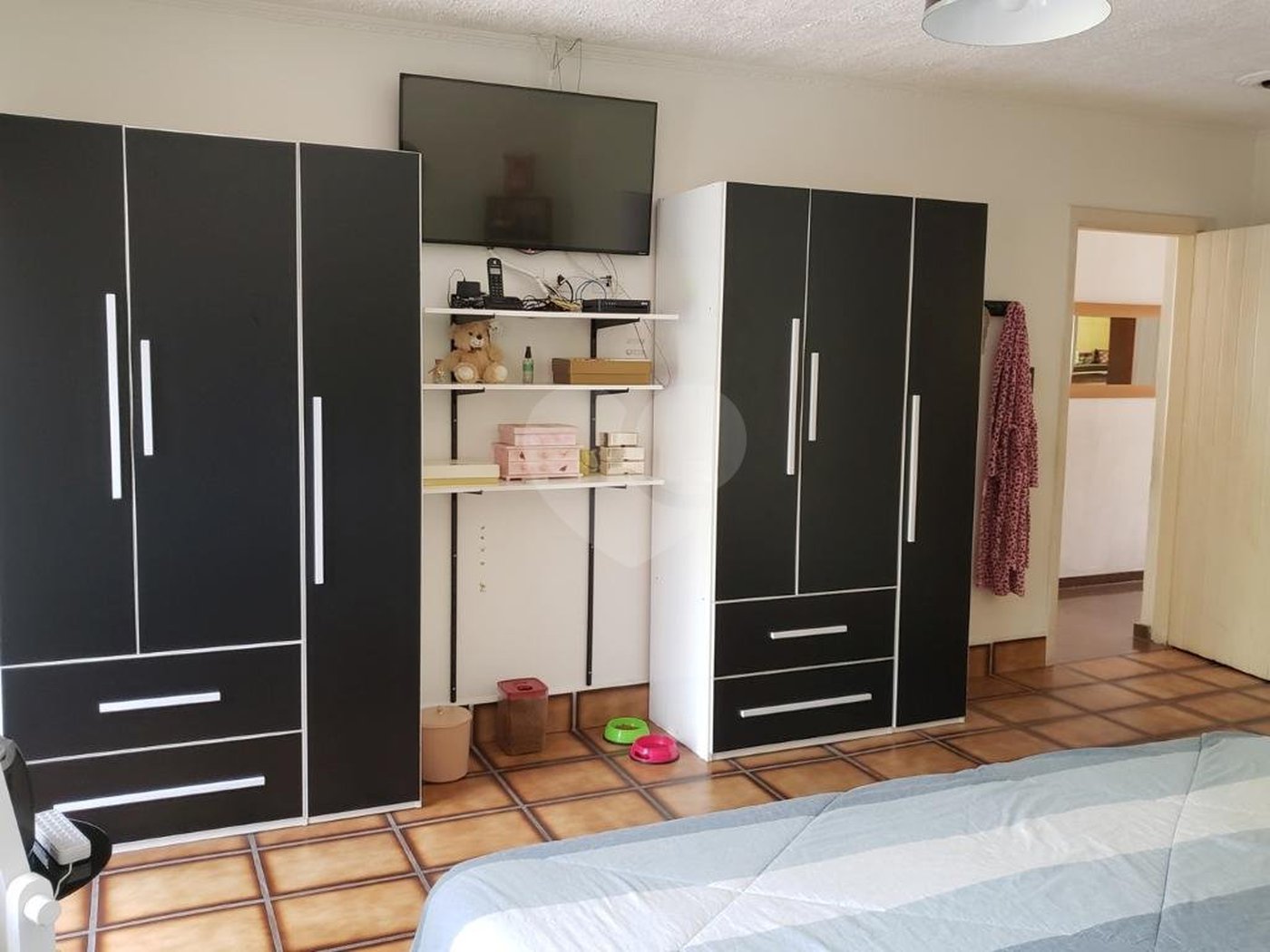 Sobrado à venda com 4 quartos, sendo 1 suíte, em Jardim Floresta, São Paulo, SP