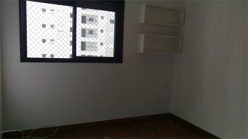 Apartamento à venda com 4 suítes em Vila Suzana, São Paulo, SP