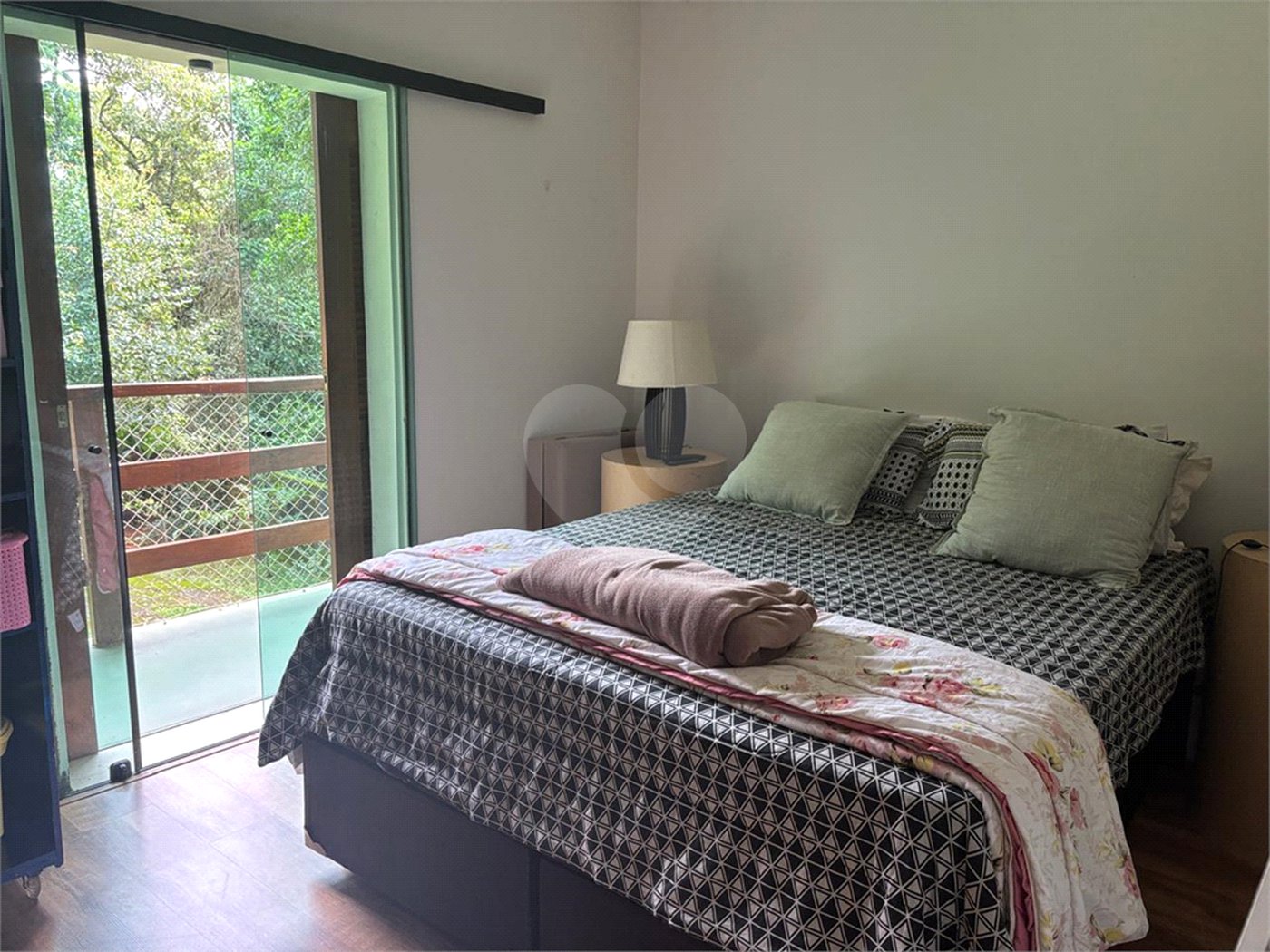 Sobrado à venda com 3 quartos, sendo 1 suíte, em Samambaia, Mairiporã, SP
