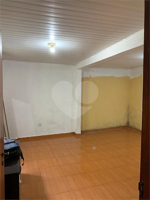 Sobrado à venda com 6 quartos, sendo 1 suíte, em Vila Aurora (zona Norte), São Paulo, SP