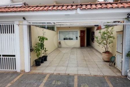 Sobrado à venda com 3 suítes em Vila Mazzei, São Paulo, SP