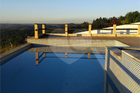 Chácara à venda com 3 quartos, sendo 1 suíte,  em Botujuru, Mogi das Cruzes, SP