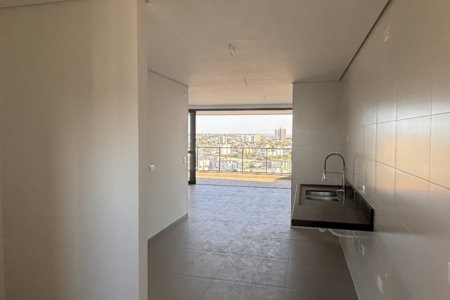 Apartamento à venda com 3 suítes em Edifício Majestic, Presidente Prudente, SP