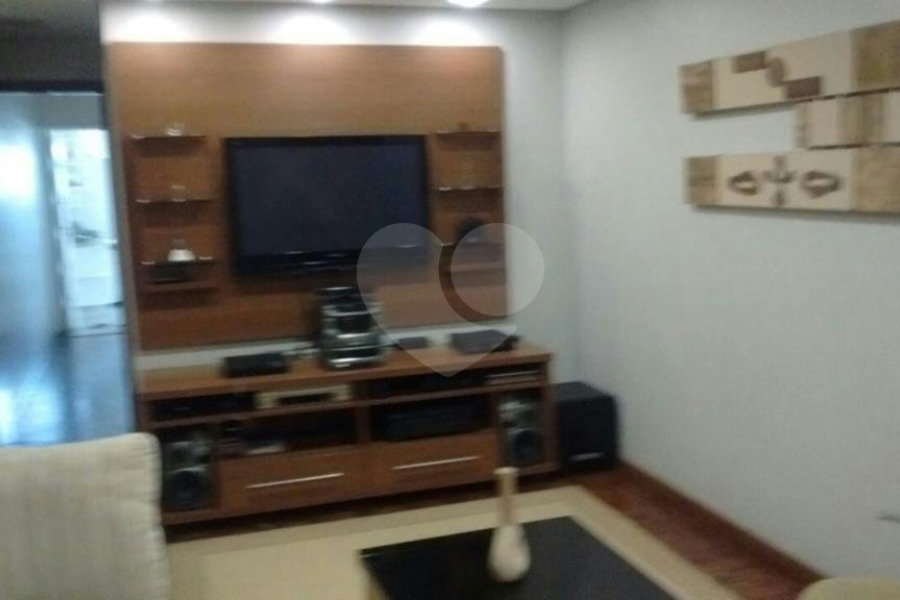 Sobrado à venda com 3 quartos, sendo 1 suíte, em Tremembé, São Paulo, SP
