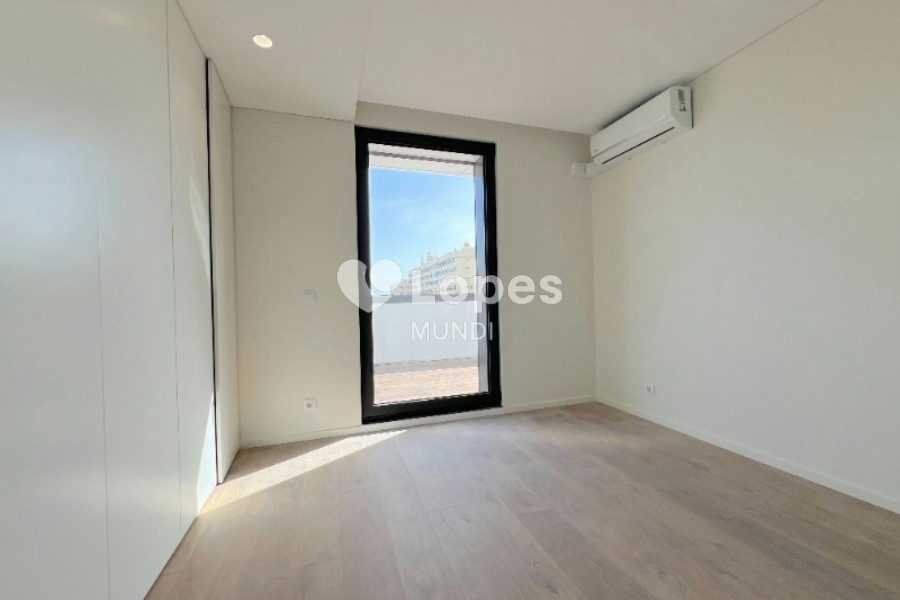 APARTAMENTO RESIDENCIAL em Porto - PT, Matosinhos