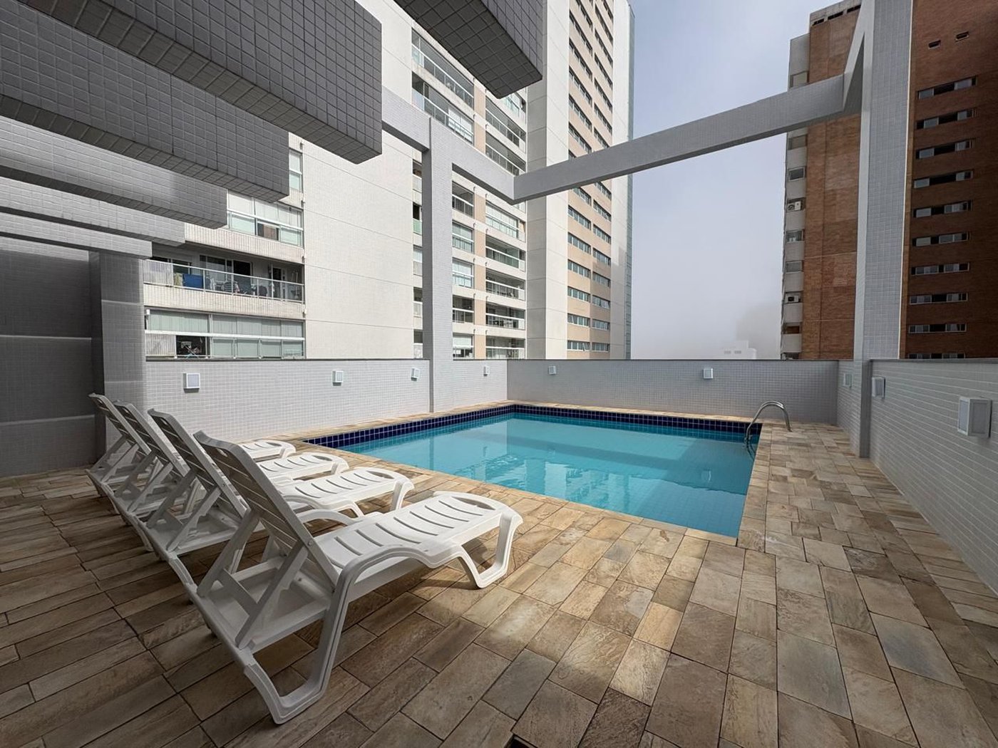 Apartamento com 2 dormitórios à venda, 78 m² por R$ 640.000,00 - Gonzaga - Santos/SP