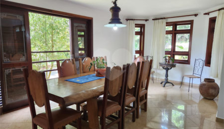 Casa à venda com 5 suítes no condomínio Suíça da Cantareira, Mairiporã - SP