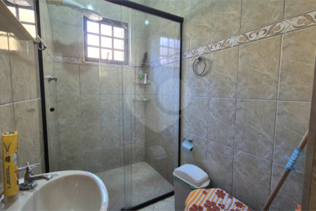 Casa à venda com 3 quartos, sendo 1 suíte, em Vila Angélica, Sorocaba, SP