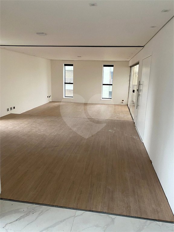 Apartamento à venda com 4 suítes em Santana, São Paulo, SP
