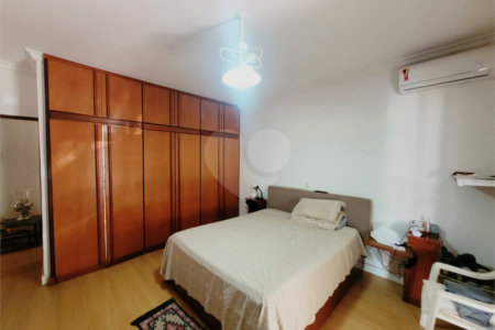 Casa à venda com 4 quartos, sendo 3 suítes,  no condomínio Acmti - Colinas do Mosteiro, Terras de Itaici e Recanto dos Pássaros, Indaiatuba - SP