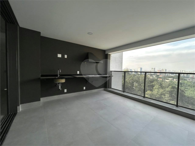 Apartamento à venda com 3 suítes em Panamby, São Paulo, SP