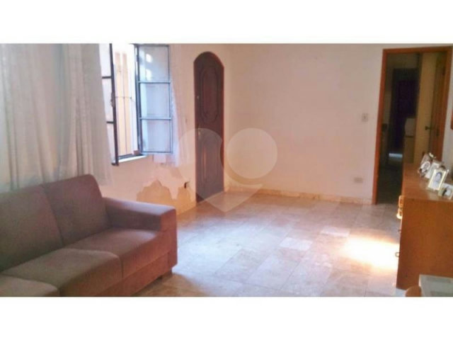 Sobrado à venda com 3 quartos, sendo 1 suíte,  em Parada Inglesa, São Paulo, SP